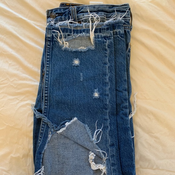 Abercrombie & Fitch Denim - Abercrombie & Fitch High Rise Girlfriend Jeans